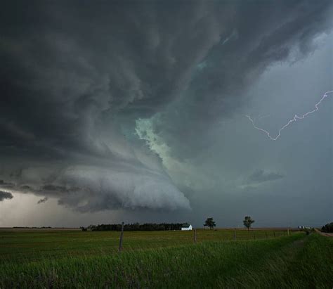 Incredible Storm Chasing Photography By Greg Johnson Natur