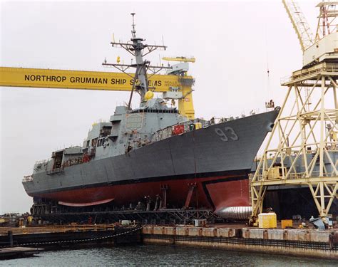 Uss Chung Hoon Ddg 93 About To Be Launched December 15 2002 [2952x2336] R Drydockporn