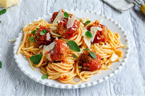 Espaguetis Con Alb Ndigas Receta Italo Estadounidense Que Te Har