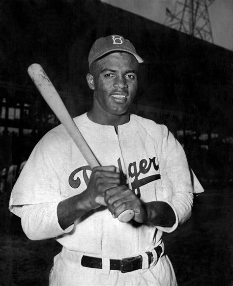 Jackie Robinson In The Negro Leagues
