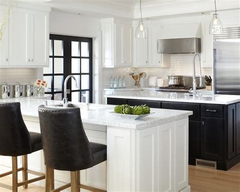Browse kitchen designs, including small kitchen ideas, inspiration for kitchen units, lighting, storage and fitted kitchens. Black And White Kitchen | Houzz