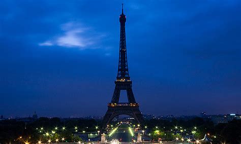 8 Best Romantic Places To Visit In Paris