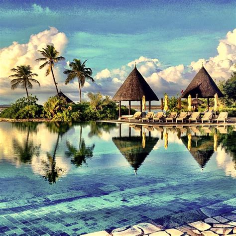 Four Seasons Resorts Maldives On Twitter Pool Time Maldives Resort
