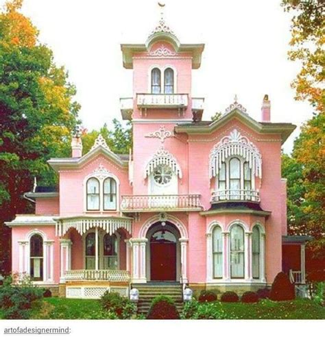 Pin By Shannon Lyne On Amazing Places Victorian Homes Pink Houses