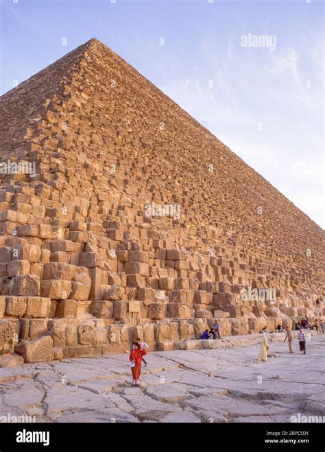 La Grande Pyramide De Gizeh Gizeh Govergate De Gizeh République D