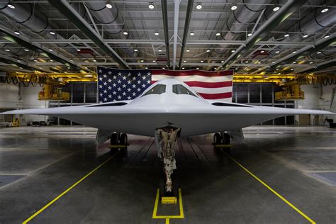 Us Unveils New Stealth Bomber The B 21 Raider