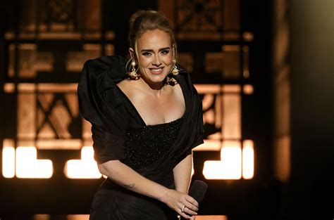 Adele Facetimes Tiktok Fan Who Went Viral In Vegas Billboard