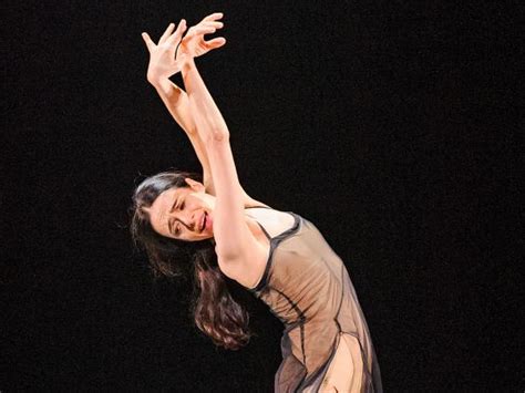Woolf Works Royal Opera House Review Tireless Dancers Create Brave Thoughtful Work Reviews