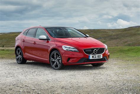 Find the right used volvo for you today from aa trusted dealers across the uk. Volvo V40 - Used Car Review | Eurekar