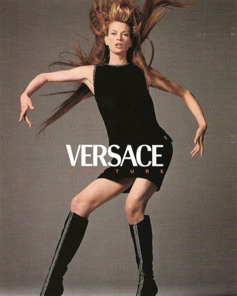 Kristen Mcmenamy For Versace Couture Fallwinter 1995 Photographed By Richard Avedon