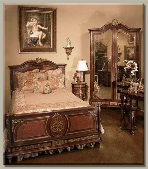 Elegant French Bedroom Furniture Comes With The Luxurious Looks