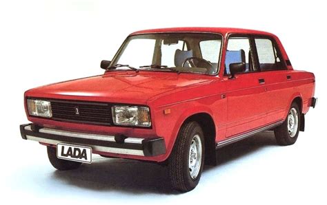 Lada Laika 16 Sedã Carros Antigos