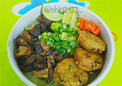 Resep dan cara membuat sup daging padang #jagomasakminggu7periode2 yang mudah dan lezat, lihat juga tips membuat ayam rebus jahe di yummy app. Resep Soto Padang oleh Shintia Roza Indah - Cookpad