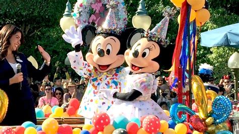 Mickey And Minnie Mouse 90th Birthday Disneyland Parade W Ninety Disney