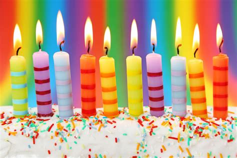 These 25 Stores Will Give You Free Birthday Stuff - DWYM