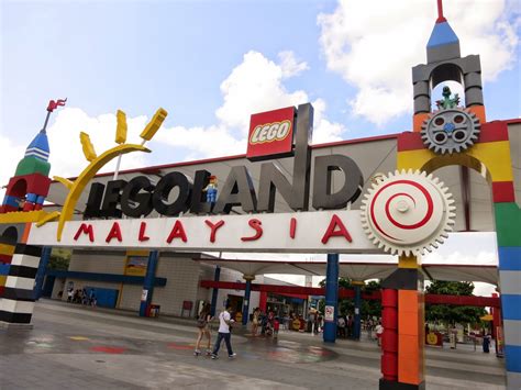 Splash Of Yellow Top 5 Travel Tips When Visiting Legoland Malaysia