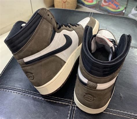 Kommande Släpp Travis Scott X Air Jordan Retro 1 High Og Ts Sp