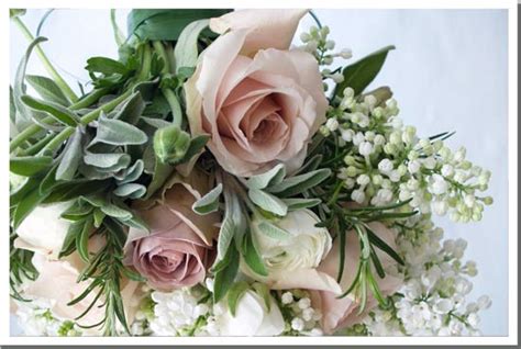 Spring, summer, fall (autumn) and winter. Ideas for March wedding flowers from a top florist