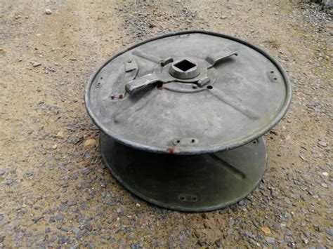 British Army Clansman D10 Metal Cable Reel Drum Dispenser Genuine Ex