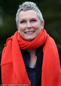 Jennifer Saunders Shows Off New Haircut 3 Months After Getting Cancer