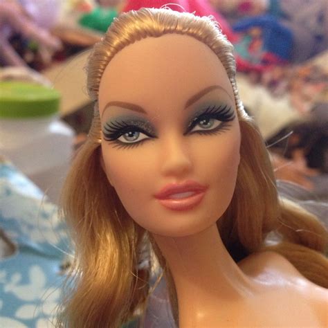 blue eyed blonde barbie s friend barbie friends blue eyes barbie dolls crown jewelry let it