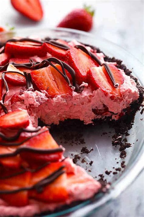 No Bake Chocolate Strawberries And Cream Pie The Recipe Critic