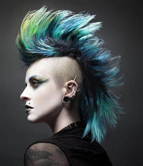 21 Steal More Attention By Splashing Your Punk Hairstyle In Wild Colors