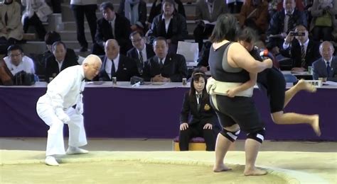 Womens Sumo Slightly Less Traditional But Maybe Even More Fun Than The Original Soranews24