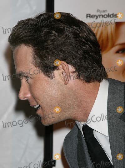 photos and pictures nyc 02 12 08 ryan reynolds premiere of new movie definitely maybe at