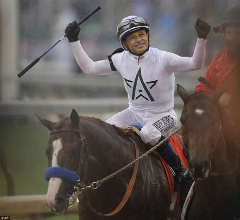 Justify Wins The Kentucky Derby At Churchill Downs Daily Mail Online