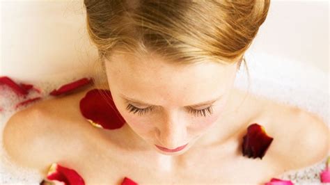 Bubble Baths News Tips And Guides Glamour
