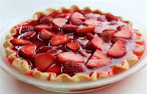 Line baking sheet with parchment. Ingredients 1 refrigerated Pie Crust 2 cup sliced ...