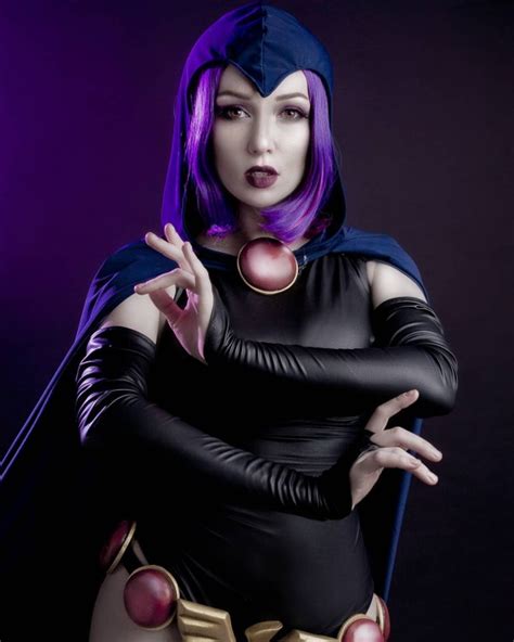 wondeful raven cosplay from teen titans [pics]