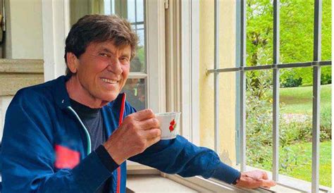 Non ho altro che te. Massimo Ranieri e Gianni Morandi lite in diretta tv: il ...