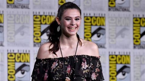 Nicole Maines 5 Fast Facts You Need To Know