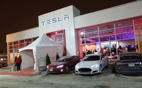 Tesla Montreals Grand Opening The Car Guide
