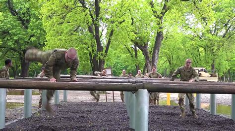 Bravo 1 40 Army Bct Phase 1 Red Phase Confidence Obstacle Course