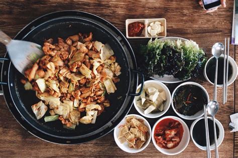 Now you can have peace of mind when booking your flight to south korea, knowing halal, authentic korean food and a variety of other food choices are waiting for you there. Top 3 Local Halal Food in Korea | Travel Guides For Muslim ...