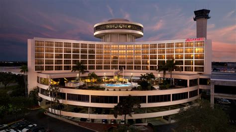 Sleep With The Planes 10 Best Airport Hotels In The United States And