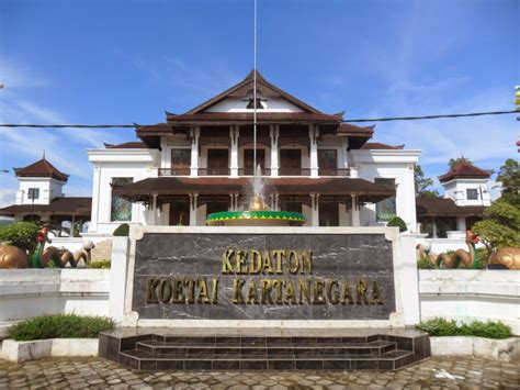 Sejarah Kutai Kartanegara Kerajaan Tertua Di Nusantara Cekandricek