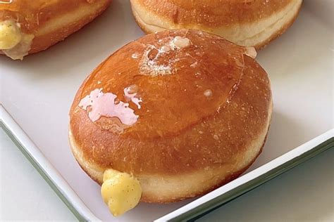 Crème Brûlée Donuts — Yujung