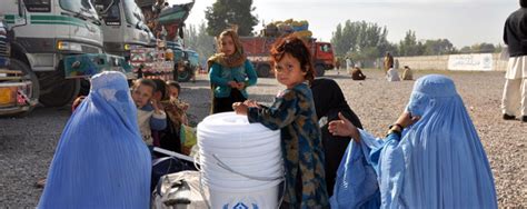 900000 Afghan Refugees Return From Pakistan And Iran Crss