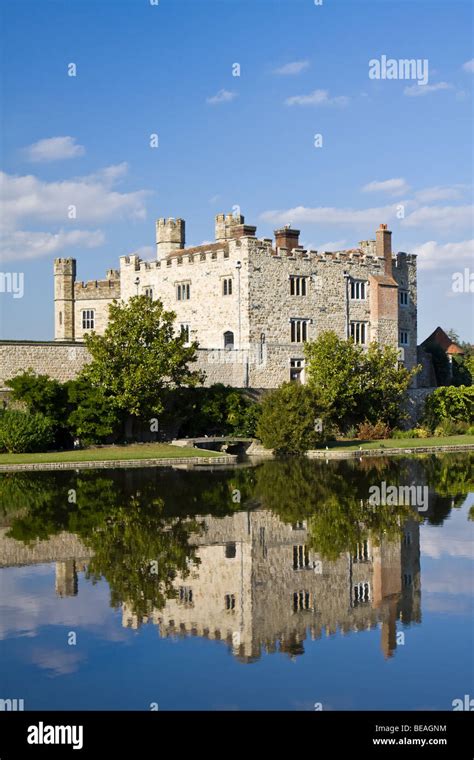 Leeds Castle Hi Res Stock Photography And Images Alamy