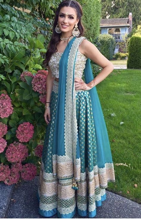 Indian Wedding Guest Dresses 20 Best Bridesmaids Outfits Ideas 2020