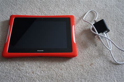 Fuhu Nabi Dreamtab The First Tablet For Kids Review Mom And More