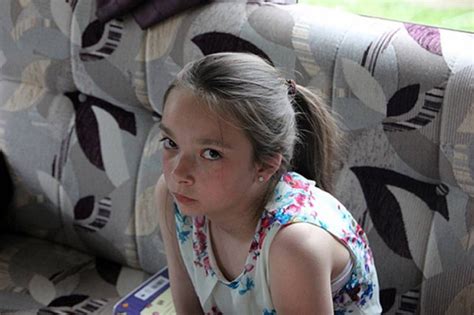body found in search for missing nottingham 13 year old girl amber peat who vanished after row