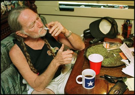 Willie Nelson Gave Up Smoking Pot Due To Breathing Issues