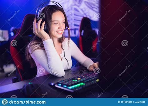 Streamer Beautiful Girl Professional Gamer Smile Laughs Playing Online