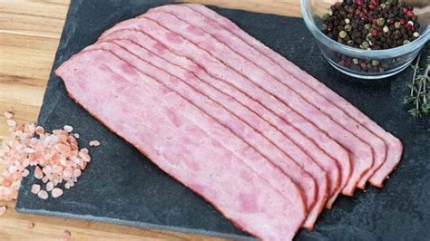 (flipping the bacon is not necessary but makes the bacon crispier). How Long To Oven Bake Turkey Bacon / Can you cook turkey ...
