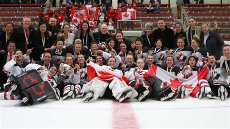 Médaille D Or Aux Championnats Du Monde Féminins De L Iihf Canada U 18 Du Canada
